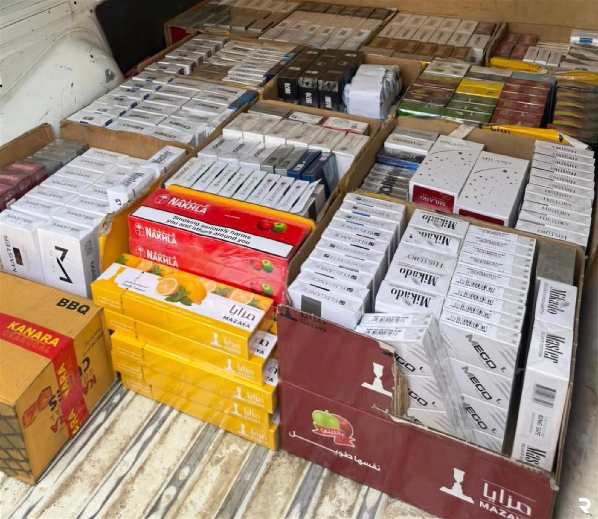"الريجي" تضبط مصنوعات تبغية مهرّبة ومزوّرة في الحدت وبعبدا 