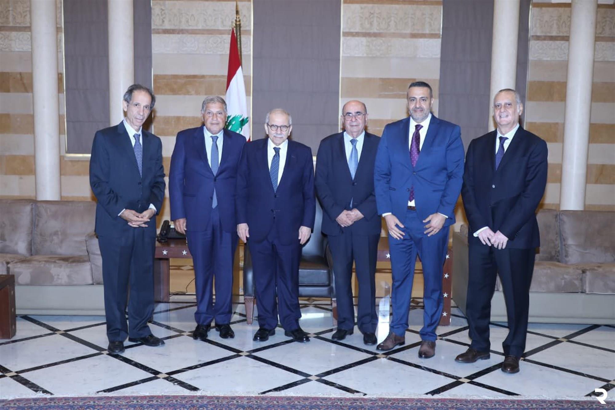 الرئيس سلام استقبل وفداً من الريجي برئاسة سقلاوي  وتلقى منه دعوة لزيارة المؤسسة