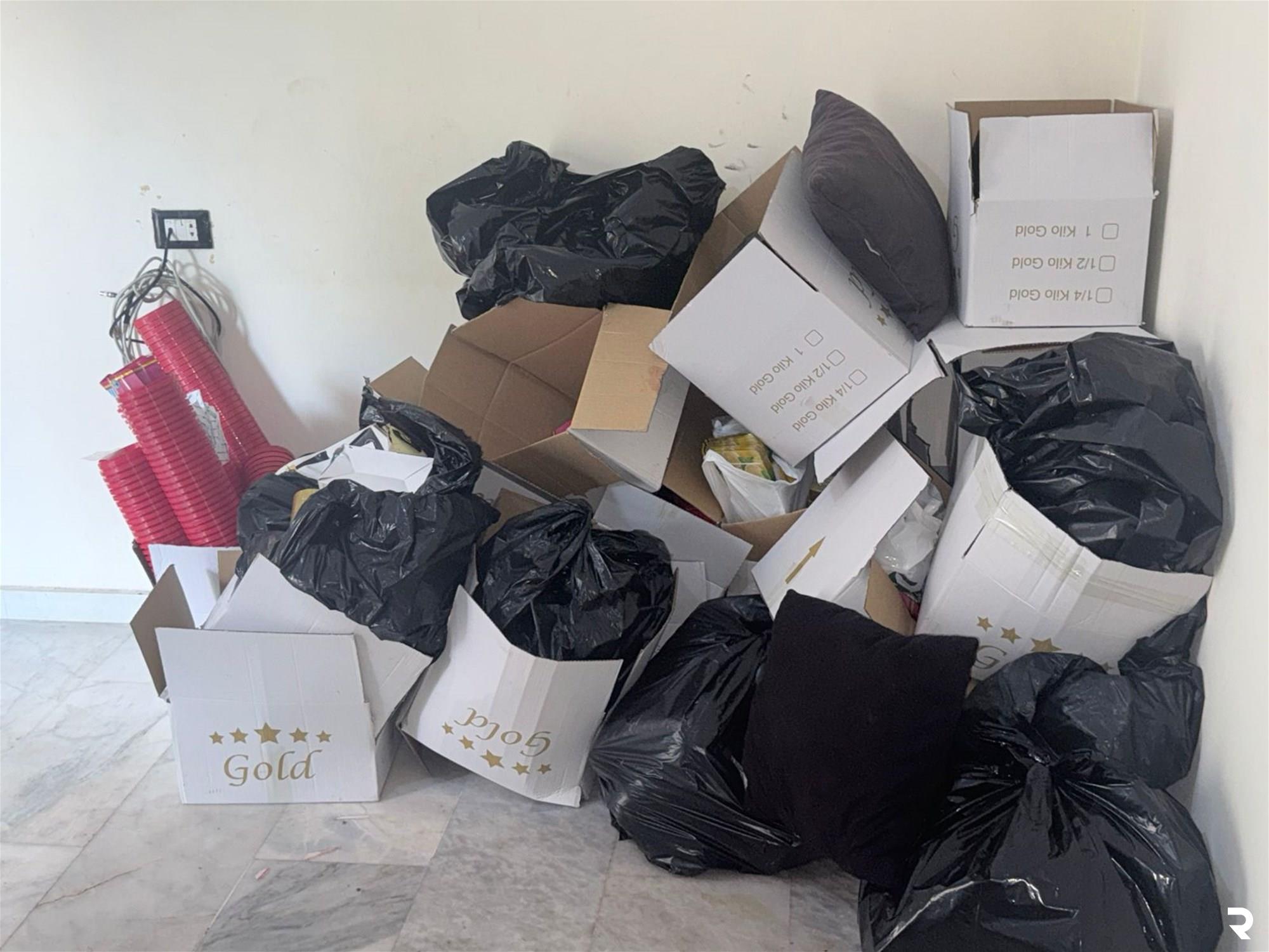 "الريجي" تضبط شقة سكنية تستخدم لتزوير المعسل 