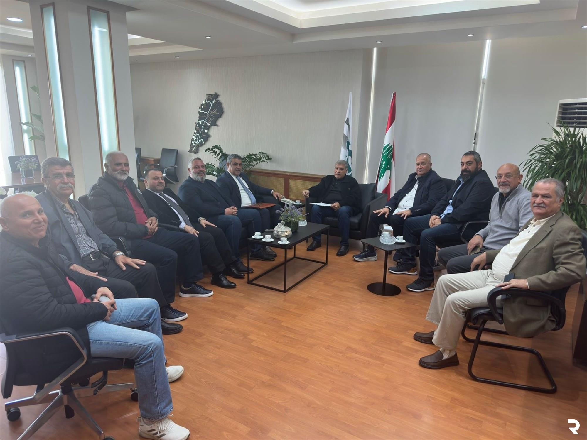 سقلاوي استقبل وفدين من علما الشعب والعيشية وتسلّم درعا من رئيس بلدية الكنَيسة قضاء صور