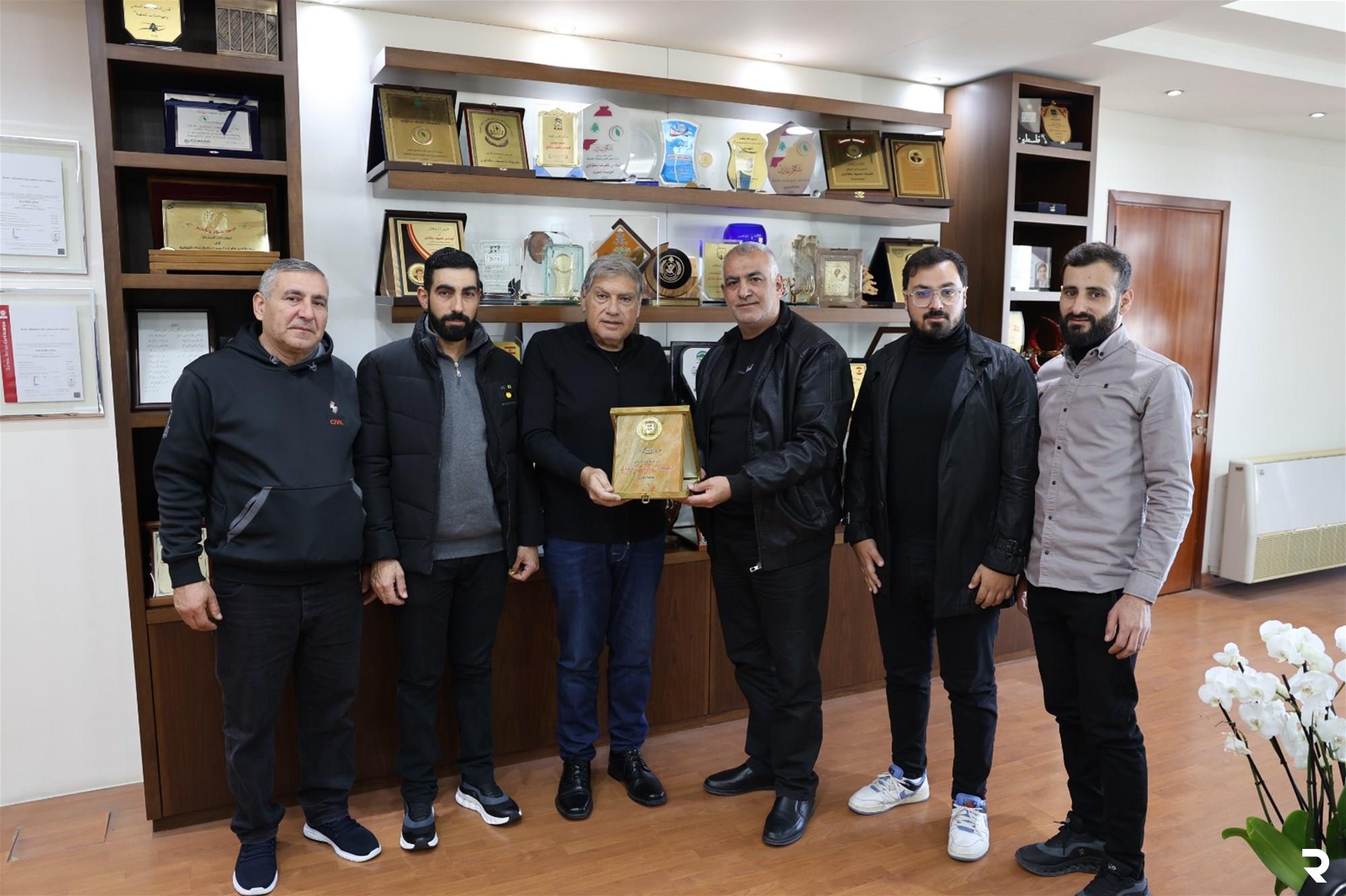 سقلاوي تسلّم درعاً من بلدية فرون واستقبل رئيس بلدية تلبيرة العكارية