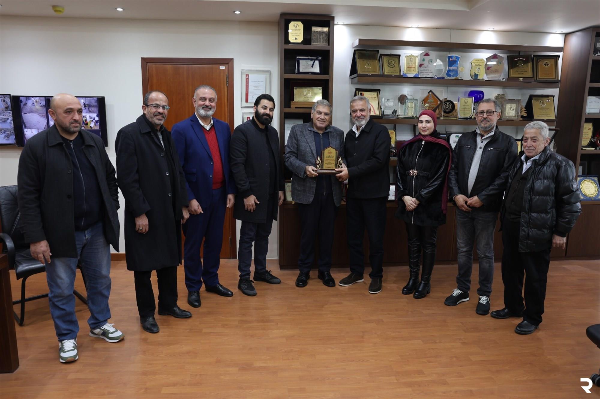 Seklaoui receives commemorative shield from Bazourieh municipality 
