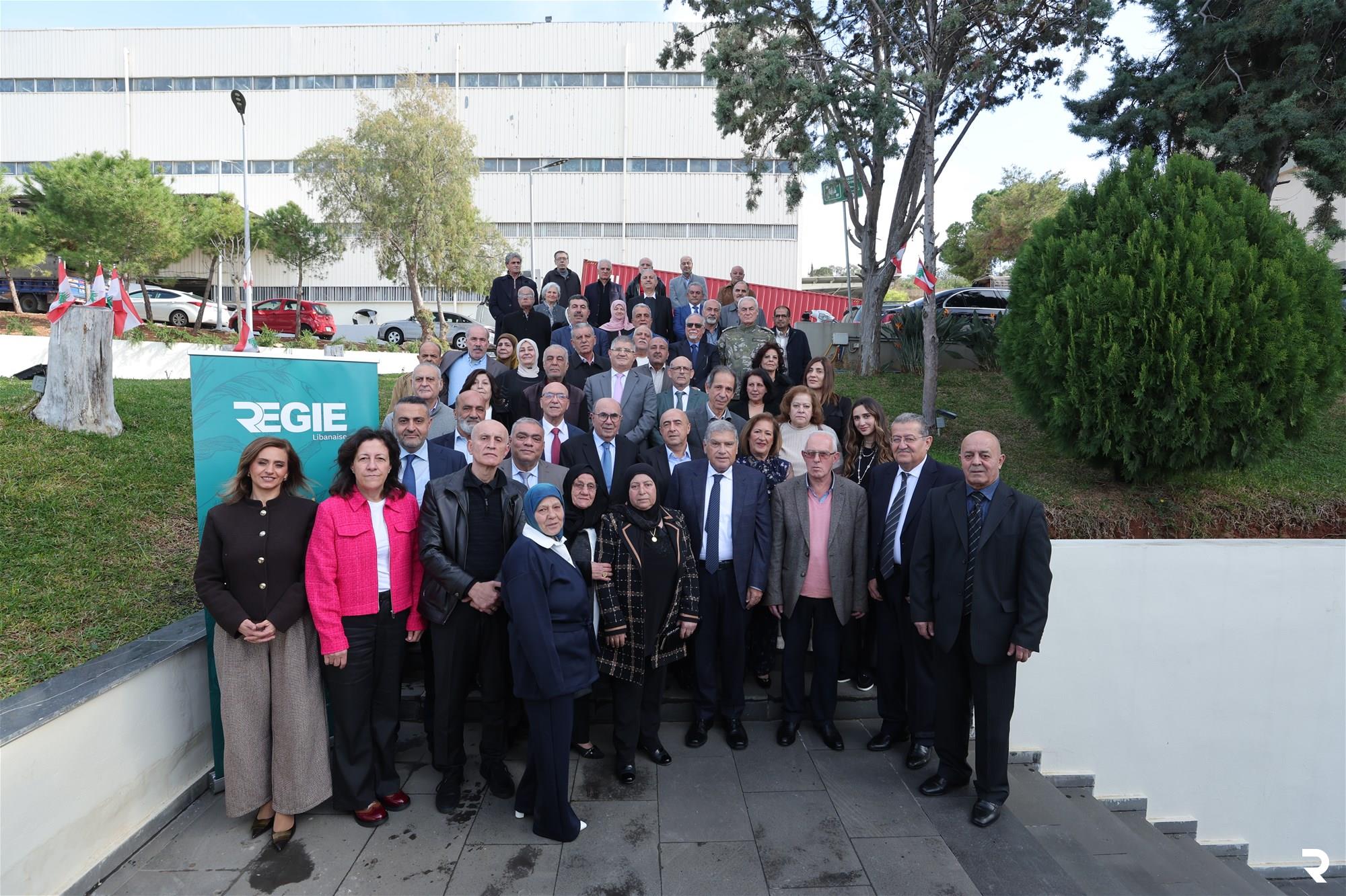 سقلاوي مكرِّما أًجَراء انتهت خدمتهم في "الريجي": سندشّن خلال الأشهر المقبلة خط إنتاج جديداً