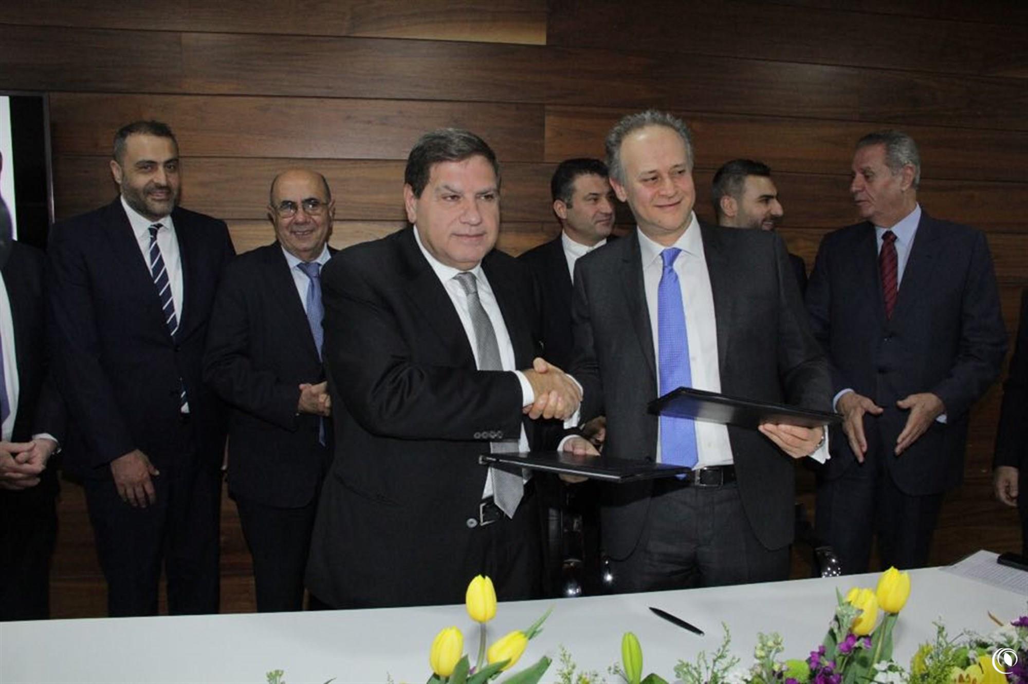 The Regie signs an agreement with British American Tobacco to produce Kent and Viceroy in Lebanon