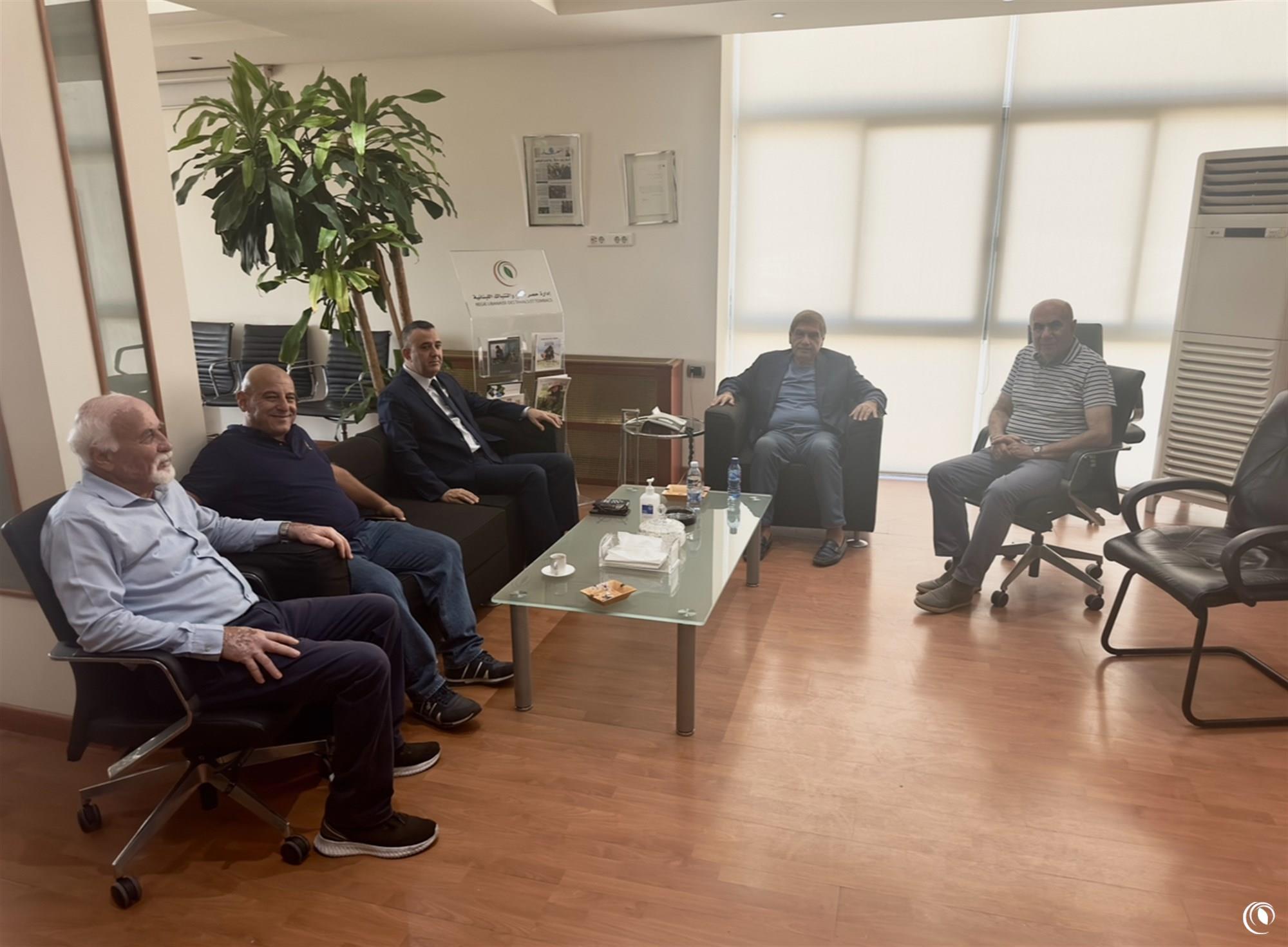  Efforts Underway to Establish a Mechanism for Receiving the Remaining Tobacco Crops in the South