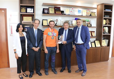 Seklawi honors Ahmed Traboulsi for bronze medal at World Weightlifting Championship 