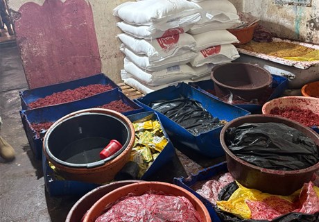 الريجي تضبط مصنعًا لتزوير المعسّل في برج البراجنة