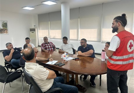 دورة إسعافات أولية لأجراء مديرية التبغ الورق في الشمال