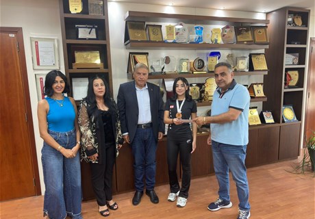  Seklaoui honors Lebanese athlete Ninar Hussein for achievements at West Asia Championship
