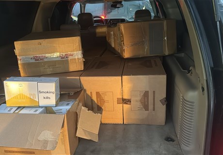الريجي تضبط سيارة محمّلة بمصنوعات تبغية مهرّبة 