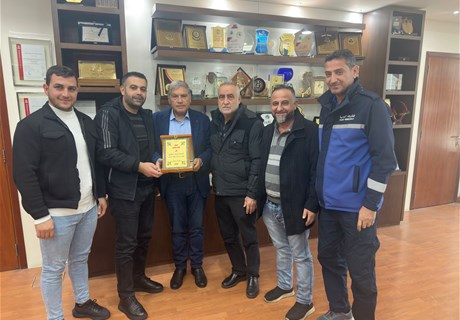 ​Seklaoui receives commemorative shield from Majadel municipality