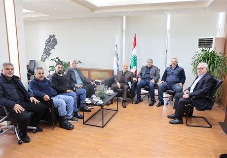 Seklaoui meets with delegation from Deir Aames municipality 