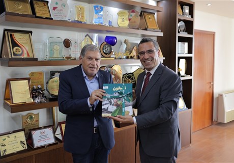 Agriculture minister visits Regie  