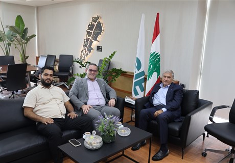 Seklaoui Discusses Support for Tobacco Farmers with the Mayors of Wadi Al-Jamous and Doueir