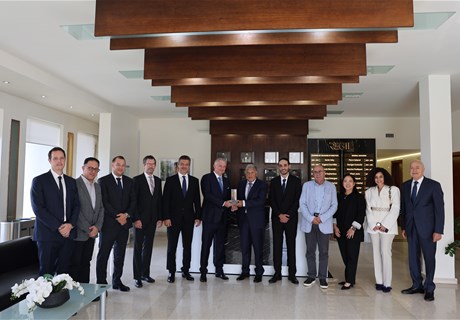 Seklaoui Receives High-Level Delegation from Philip Morris International