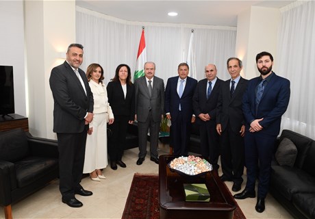وفد من "الريجي" يزور وزير المالية ويعرض أبرز الإنجازات.