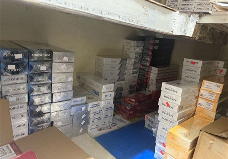 "الريجي" تضبط مصنوعات تبغية مهرّبة ومزوّرة في قضاءي زحلة والبقاع الغربي